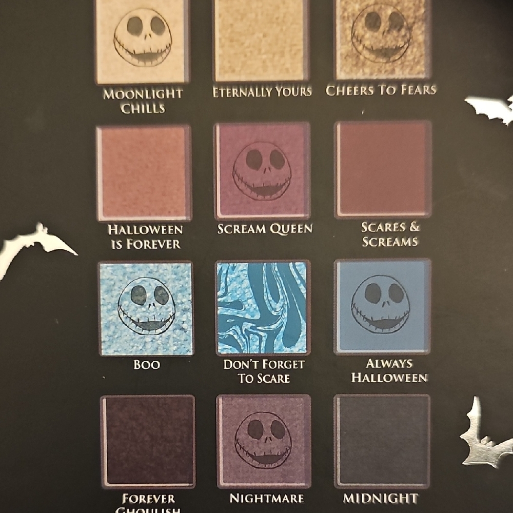 Disney Nightmare Before Christmas Eyeshadow Palette - 12 Shades - Picture 6 of 10